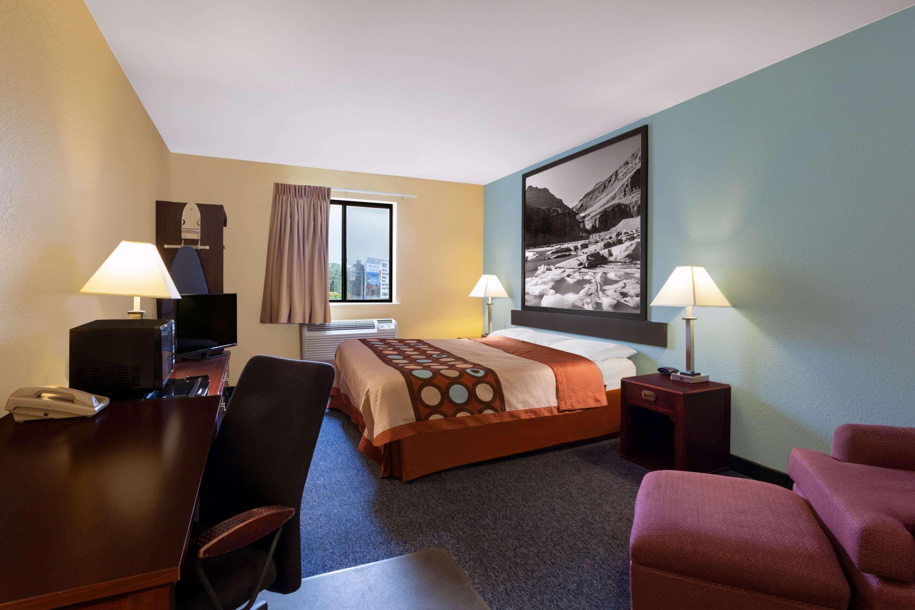 Super 8 By Wyndham Helena Motel Kültér fotó